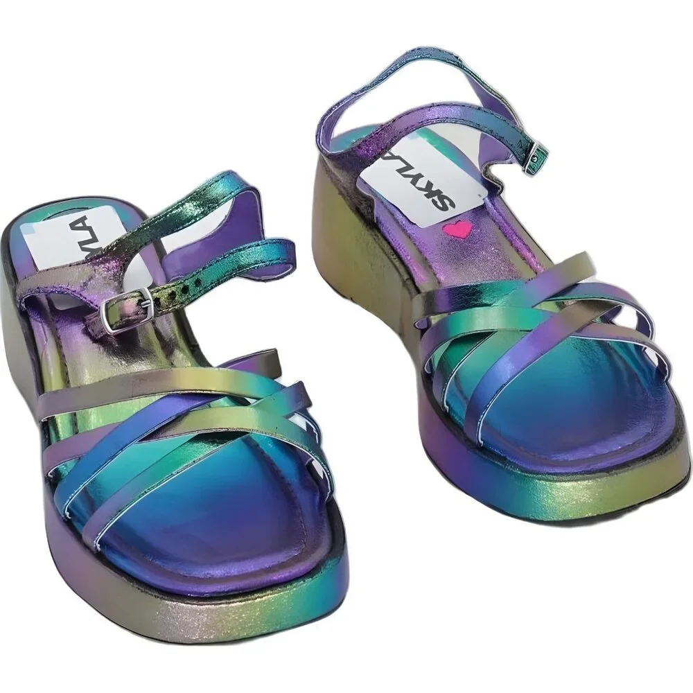 Steve Madden Girls Crazy Wedge Sandal Iridescent Straps Size 4 - Picture 1 of 6
